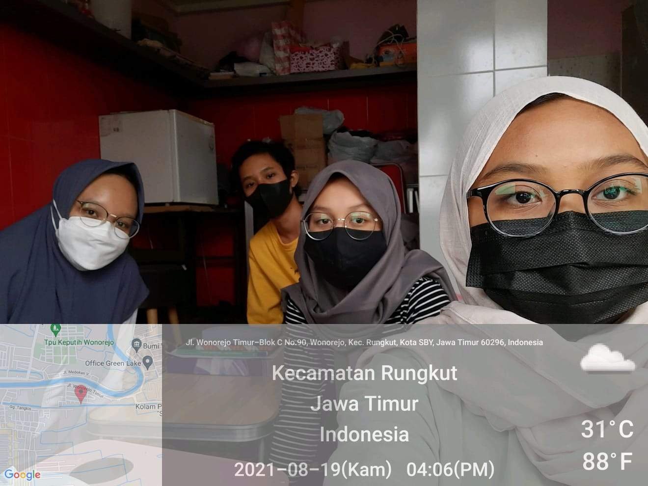Foto Belajar Kelompok